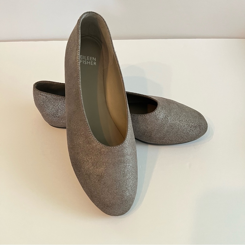 Eileen Fisher Silver/Gray Ballet Flat size 8